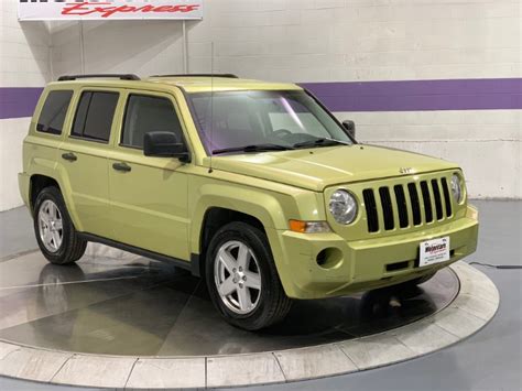 Description Used 2015 Jeep Patriot High Altitude Edition with Four-Wheel Drive, Bucket Seats, Leather Seats, Heated Seats, Keyless Entry, Roof Rails, DVD, Fog Lights, Alloy Wheels, 17 Inch Wheels, and Heated Mirrors. . Used jeep patriot for sale near me